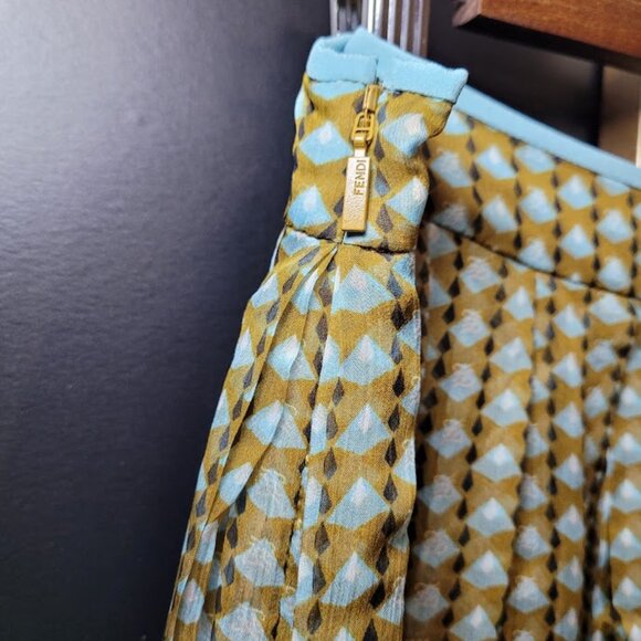 NWT FENDI Gonna Fan Karligraphy Pleated Skirt Sz 44 US 8 100% Silk - Picture 6 of 14